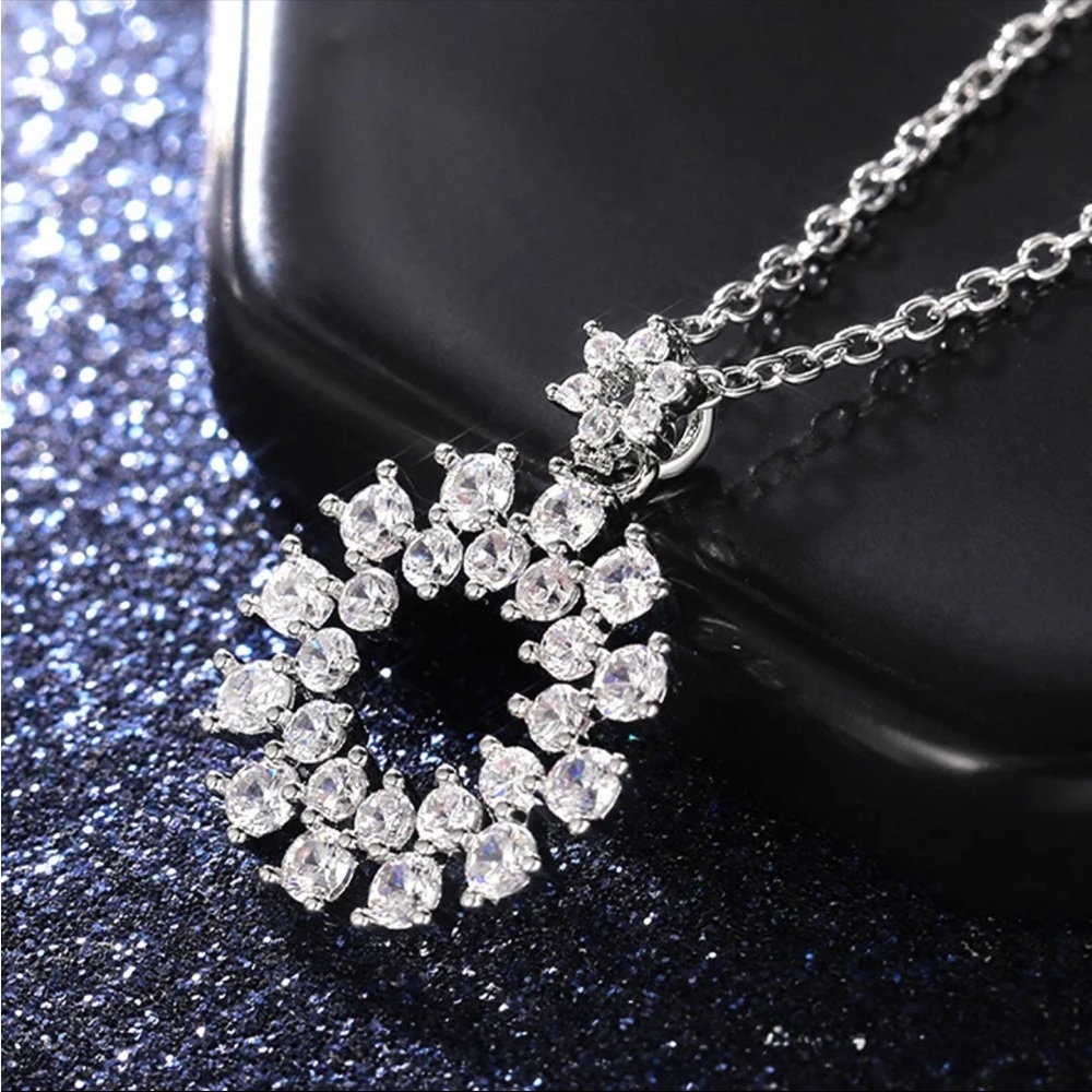 New Luxury 925 Silver Beautiful Anniversary Party Diamond Necklace - Picture 2 of 6